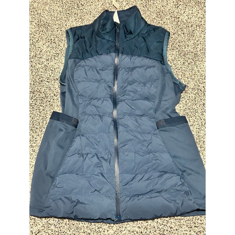 Lululemon size 10 Down for it all vest blue shine fitted Athletica